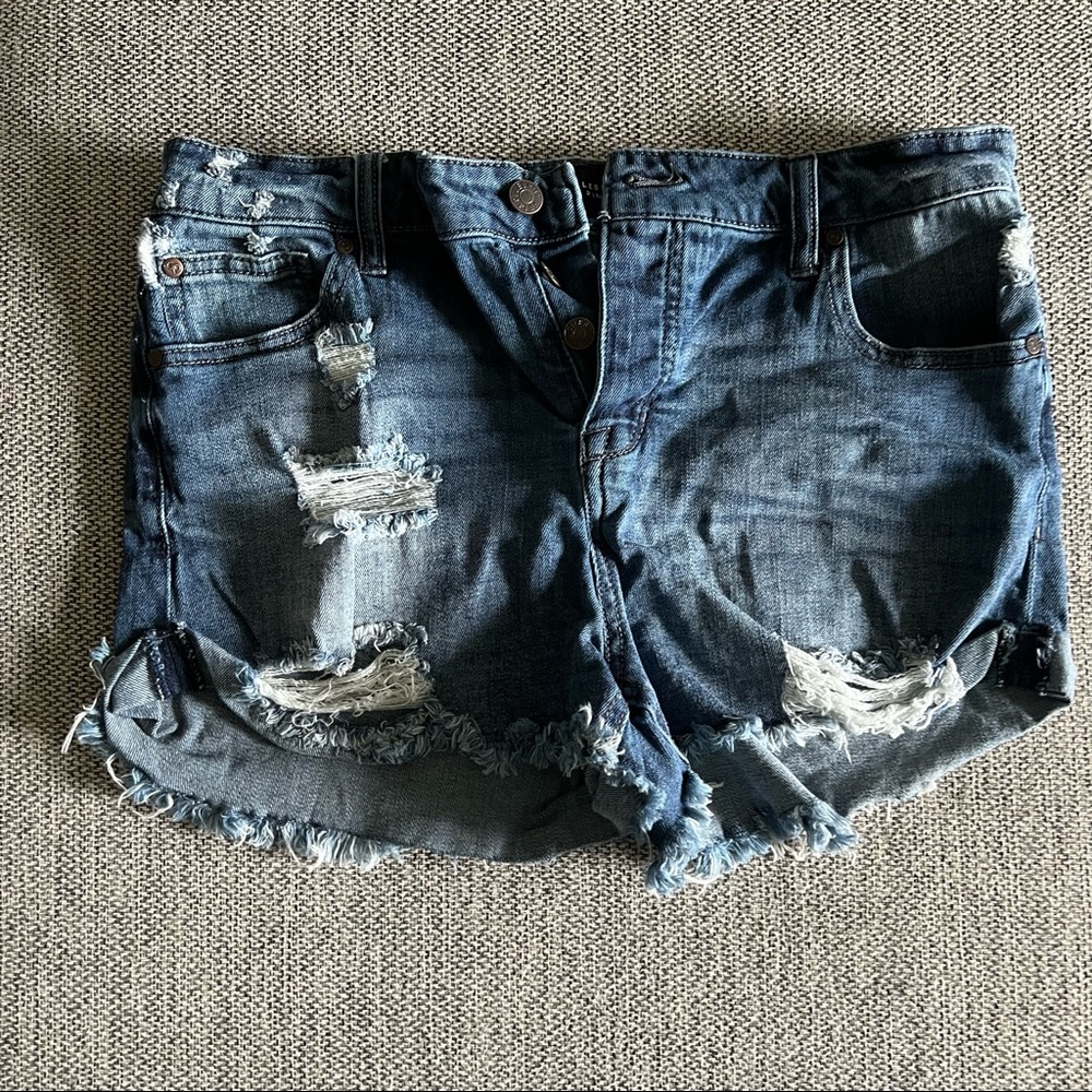 Celebrity Pink Distressed Denim Shorts Size 11/30